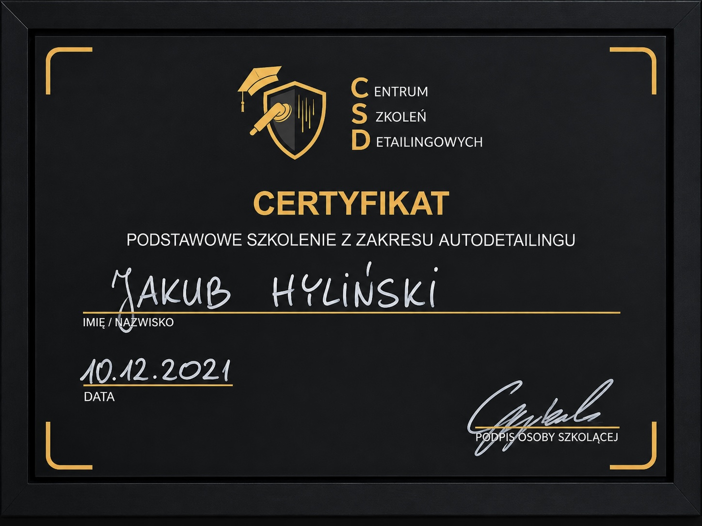 Certyfikat Jakuba Hylińskiego — podstawowe szkolenie z autodetailingu