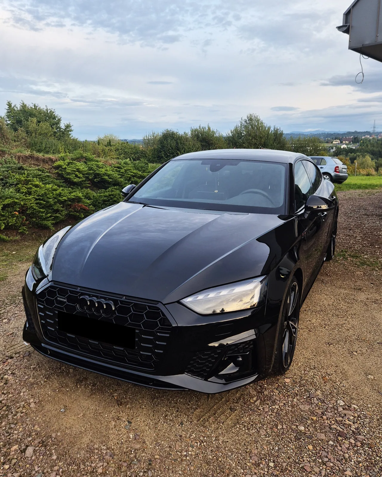 Czarne Audi RS5 po korekcie lakieru i powłoce ceramicznej